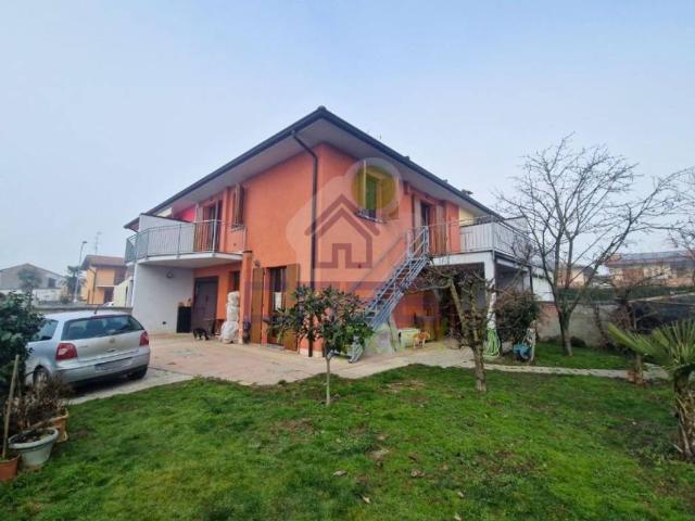 Villa Schiera in vendita a Pieve D'olmi, Lombardia