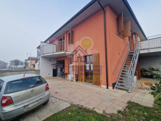 Villa Schiera in vendita a Pieve D'olmi, Lombardia
