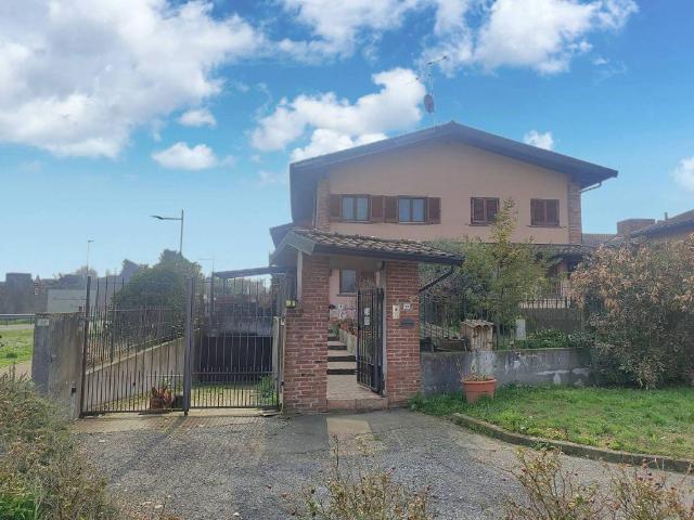 Villa Schiera in vendita a Pieve Fissiraga, Lombardia