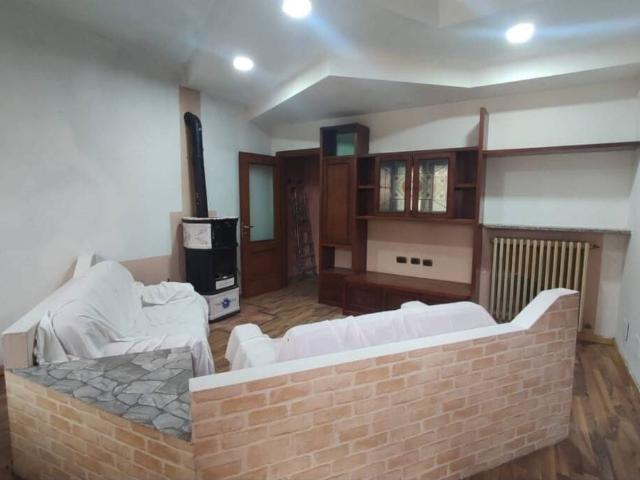 Villa Schiera in vendita a Pieve Porto Morone, Lombardia