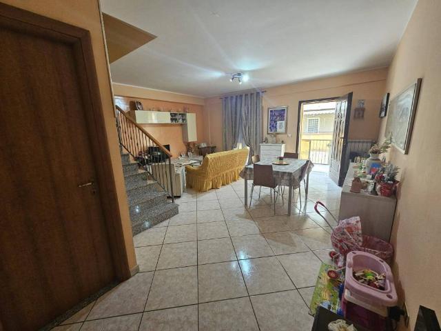 Villa Schiera in vendita a Pignataro Maggiore, Campania