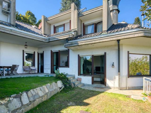 Villa Schiera in vendita a Piemonte, Torino