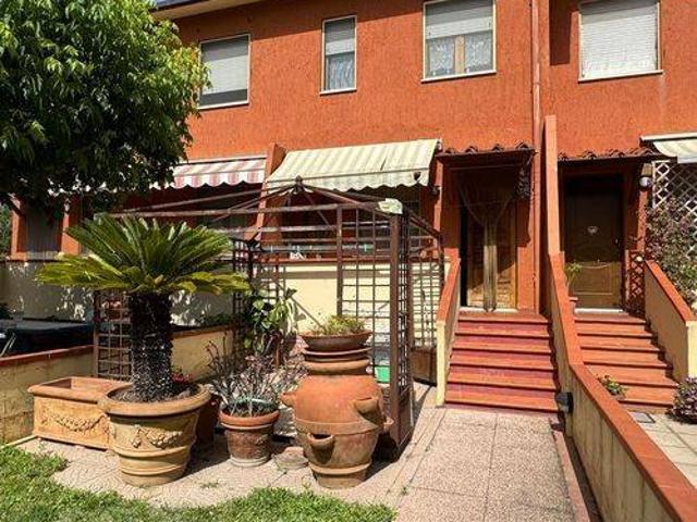 Villa Schiera in vendita a Porta a Terra, Piombino