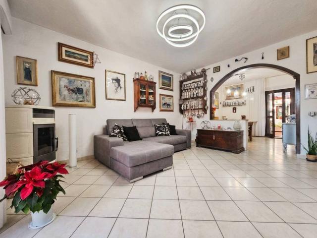 Villa Schiera in vendita a Pisa, Toscana
