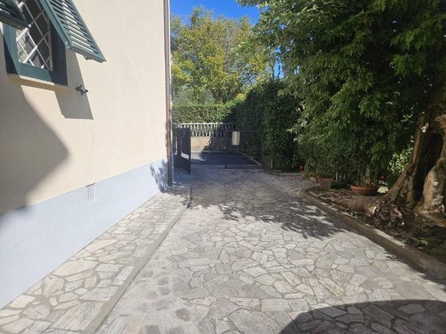 Villa Schiera in vendita a Gagno, Pisa