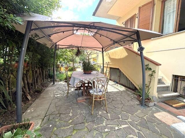 Villa Schiera in vendita a Pistoia, Toscana