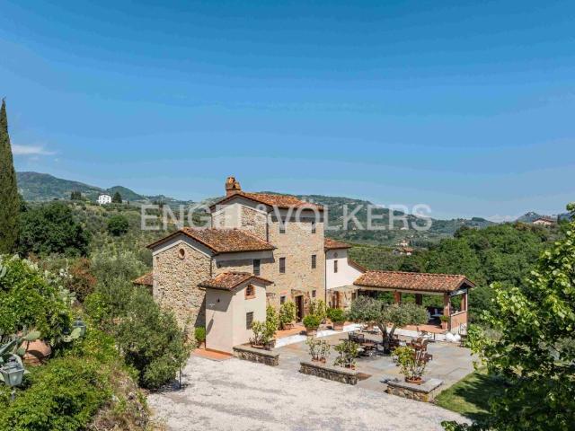 Villa Schiera in vendita a Pistoia, Toscana