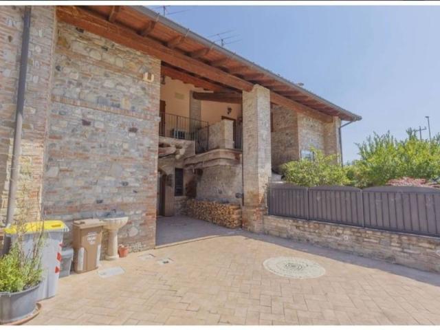 Villa Schiera in vendita a Maiano, Podenzano