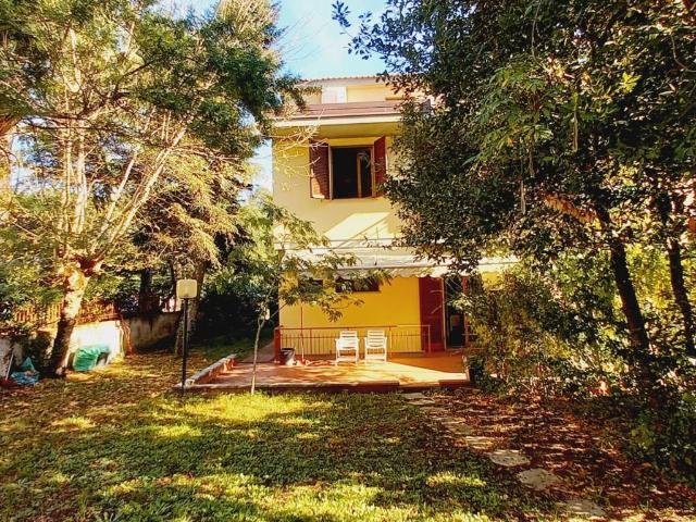Villa Schiera in vendita a Poggetto, Poggio A Caiano