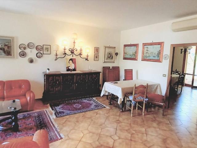 Villa Schiera in vendita a Poggetto, Poggio A Caiano