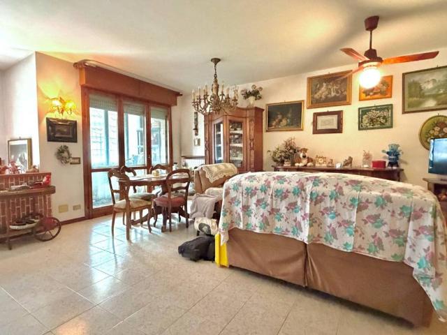 Villa Schiera in vendita a Unione Alto Ferrarese, Poggio Renatico