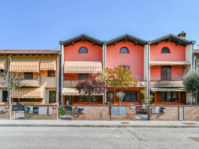 Villa Schiera in vendita a Unione Alto Ferrarese, Poggio Renatico