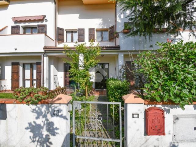 Villa Schiera in vendita a Unione Alto Ferrarese, Poggio Renatico