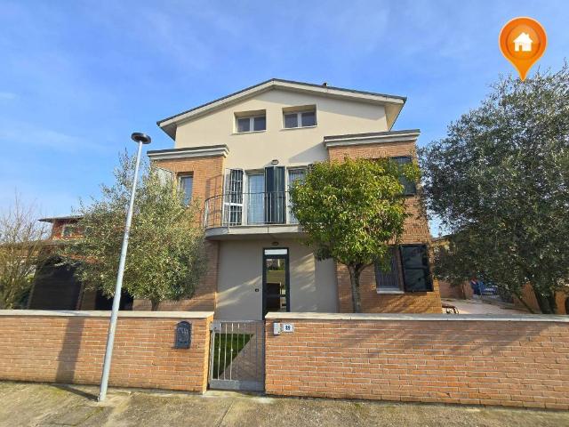 Villa Schiera in vendita a Unione Alto Ferrarese, Poggio Renatico