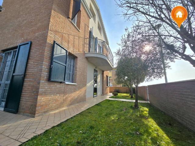 Villa Schiera in vendita a Unione Alto Ferrarese, Poggio Renatico