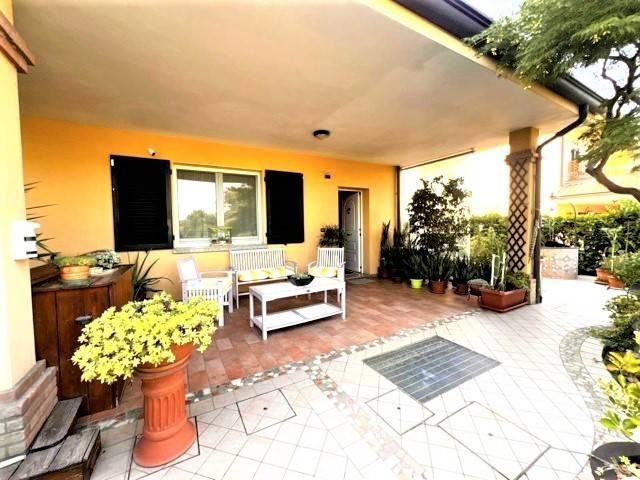 Villa Schiera in vendita a Sant'Andrea, Poggio Torriana