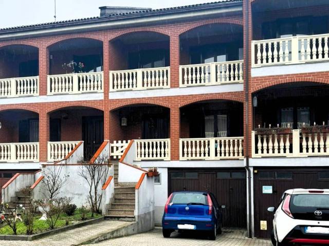 Villa Schiera in vendita a Marocchi, Piemonte