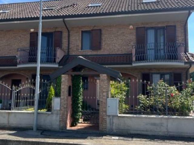 Villa Schiera in vendita a Piemonte, Torino