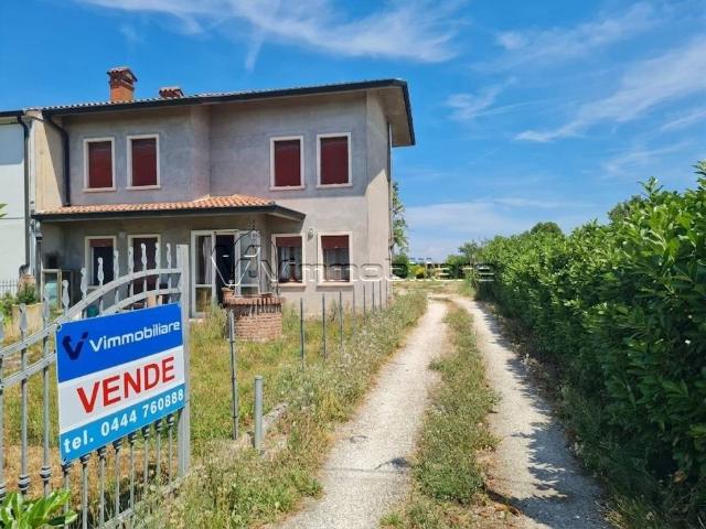 Villa Schiera in vendita a Poiana Maggiore, Veneto