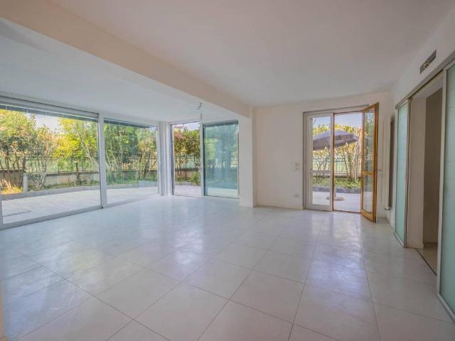 Villa Schiera in vendita a Picedo, Polpenazze del Garda