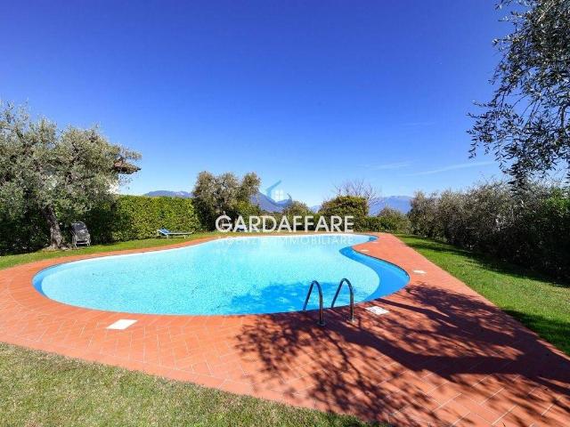 Villa Schiera in vendita a Polpenazze, Lombardia
