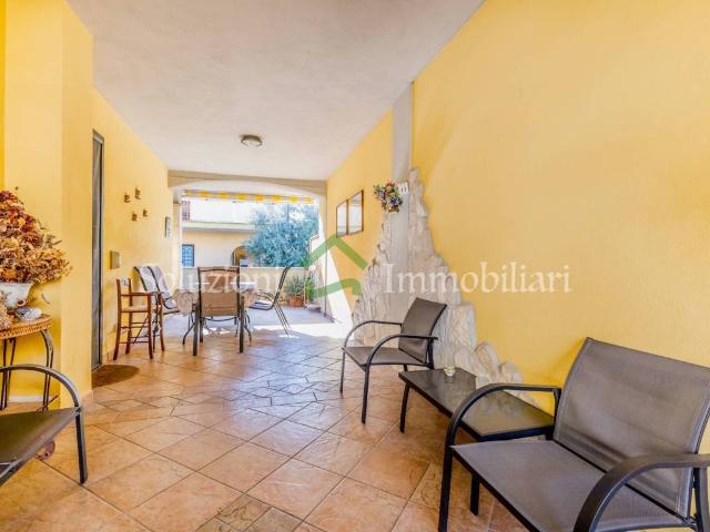 Villa Schiera in vendita a Torvaianica Alta, Pomezia