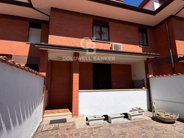 Villa Schiera in vendita a Torvajanica, Roma Capitale