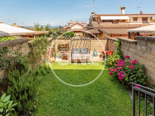 Villa Schiera in vendita a Roma Capitale, Lazio