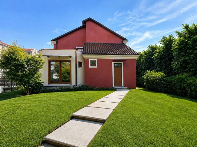 Villa Schiera in vendita a Piemonte, Biella