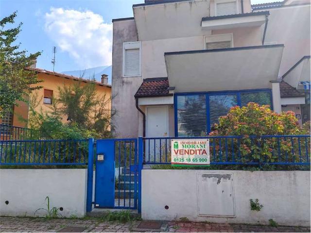 Villa Schiera in vendita a Boschi Inferiore, Pont-Saint-Martin