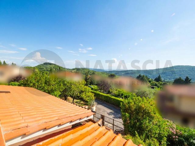 Villa Schiera in vendita a Unione di Comuni Valdarno e Valdisieve, Pontassieve