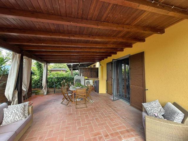 Villa Schiera in vendita a Albinatico, Ponte Buggianese