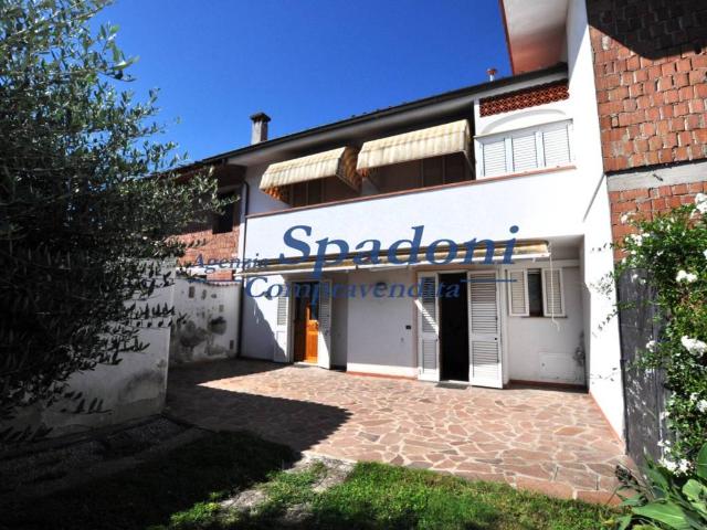 Villa Schiera in vendita a Borghino, Ponte Buggianese