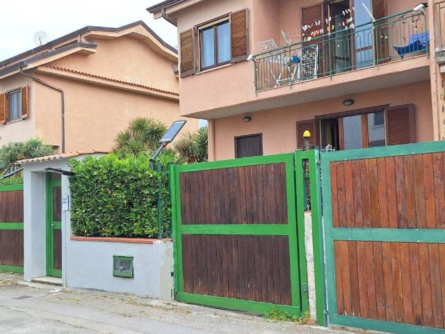 Villa Schiera in vendita a Pontecagnano, Campania
