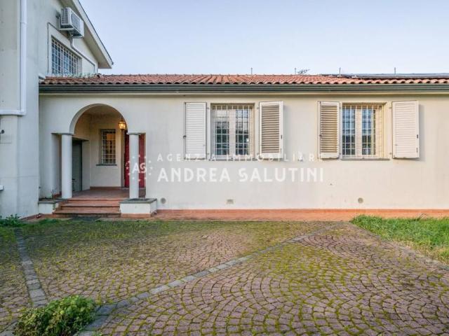 Villa Schiera in vendita a Pontedera, Toscana