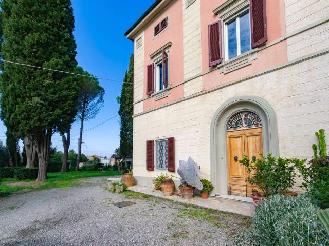 Villa Schiera in vendita a Santa Lucia, Pontedera