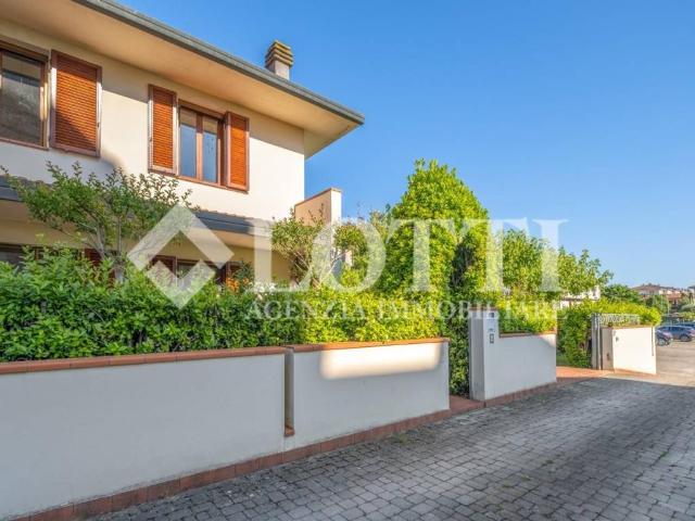Villa Schiera in vendita a Romito, Pontedera