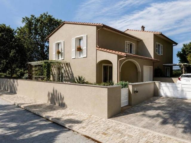 Villa Schiera in vendita a Santa Lucia, Pontedera