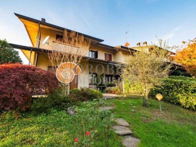 Villa Schiera in vendita a Ponteranica, Lombardia