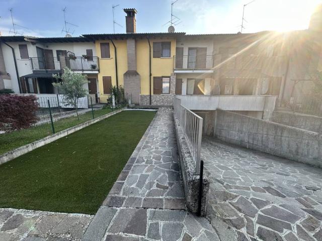 Villa Schiera in vendita a Pontevico, Lombardia