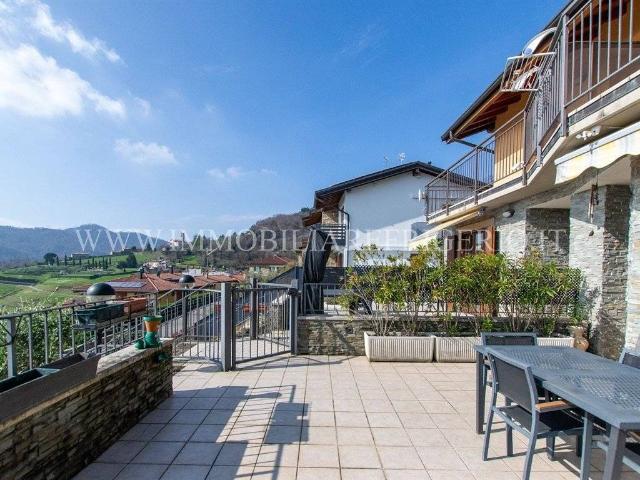 Villa Schiera in vendita a Pontida, Lombardia