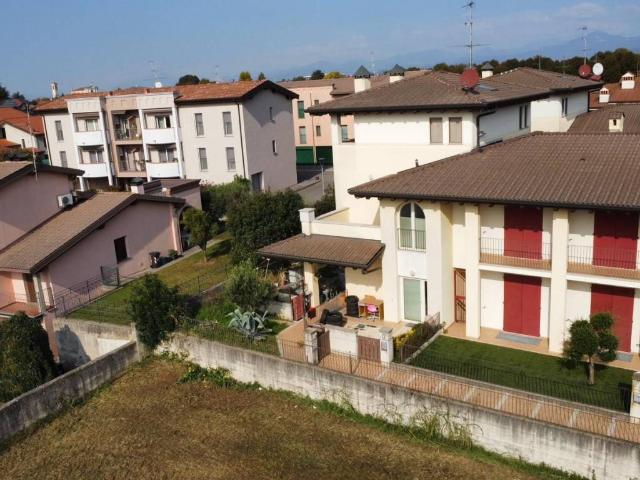 Villa Schiera in vendita a Pontoglio, Lombardia