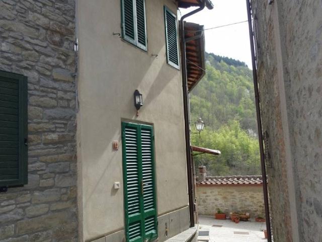 Villa Schiera in vendita a Poppi, Toscana