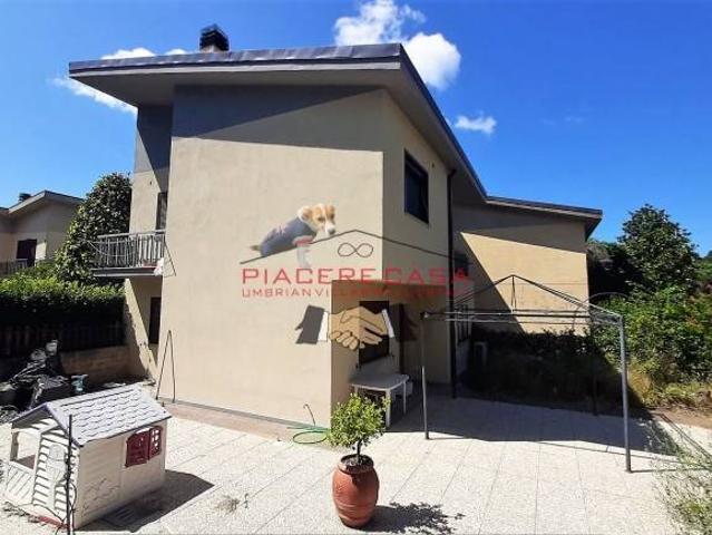 Villa Schiera in vendita a Porano, Umbria
