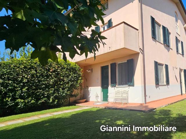 Villa Schiera in vendita a Rughi, Porcari
