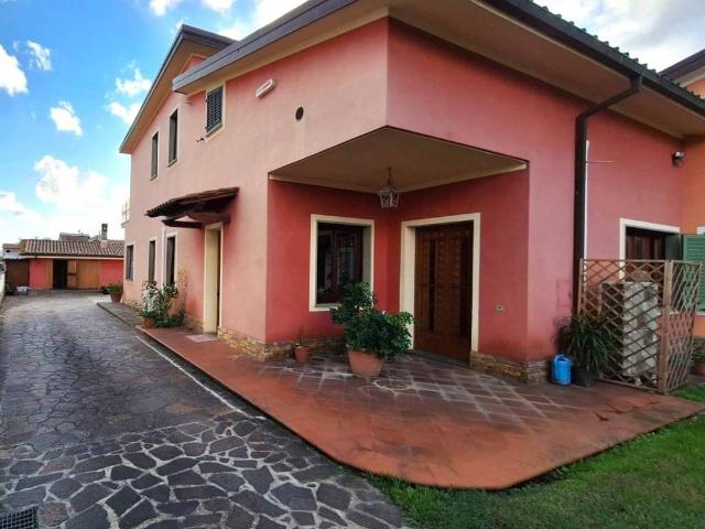 Villa Schiera in vendita a Rughi, Porcari