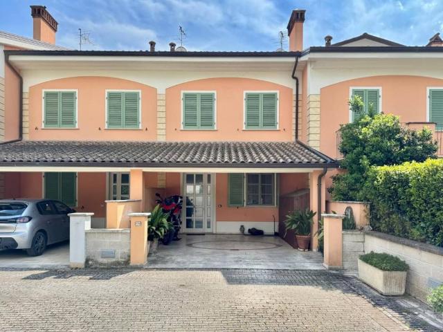 Villa Schiera in vendita a Rughi, Porcari