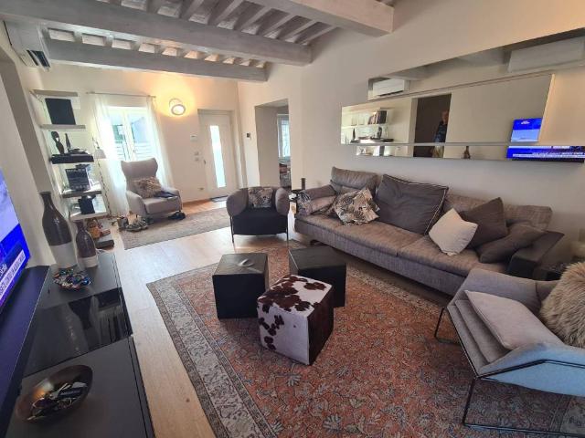 Villa Schiera in vendita a Rughi, Porcari