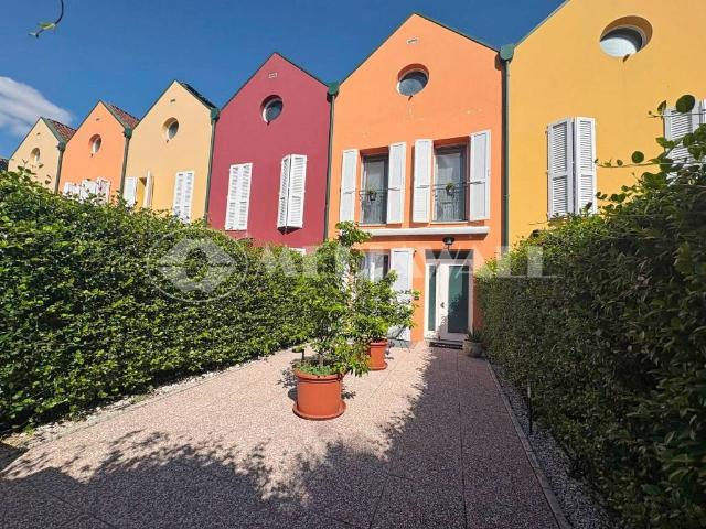 Villa Schiera in vendita a Pordenone, Friuli-Venezia Giulia