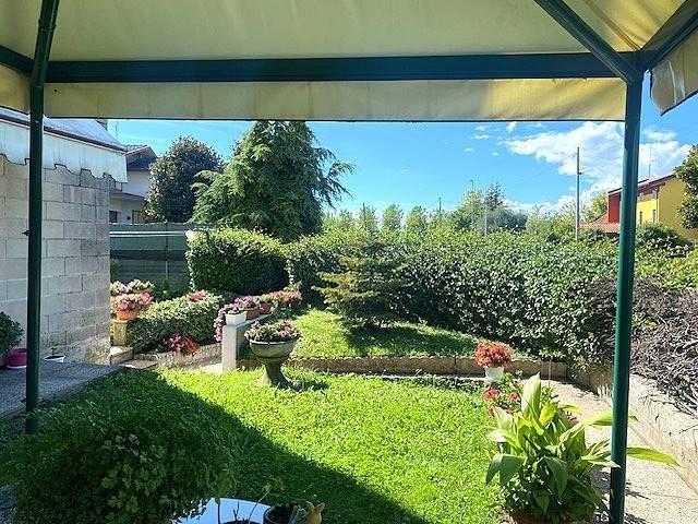 Villa Schiera in vendita a Valle, Pordenone